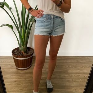 H&M Light Wash Jean Shorts Size 8